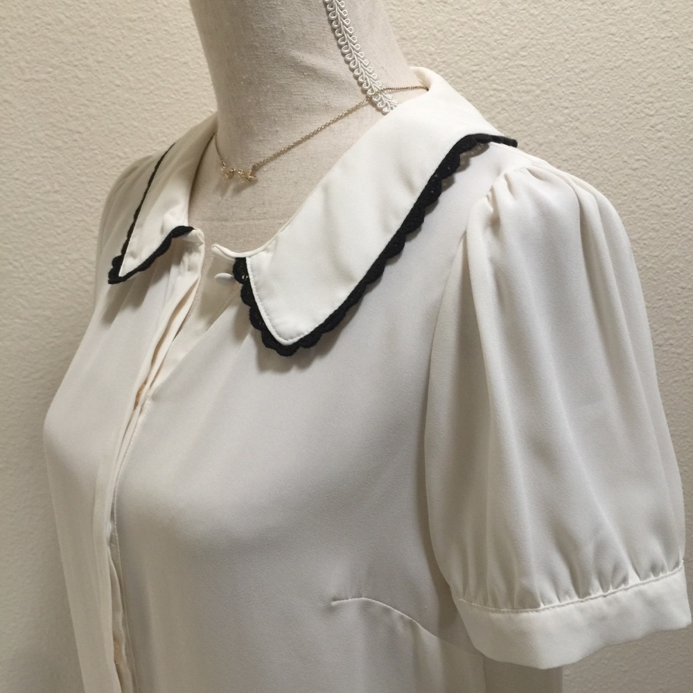 White Button Blouse with Black Lace Peter Pen Collar Schoolgirl Cosplay Coquette - Picture 10 of 12